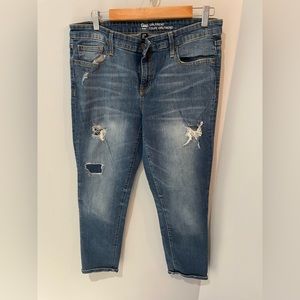 The Gap Girlfriend crops